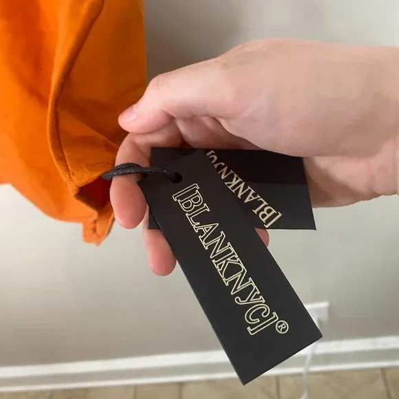 NWT BlankNYC Fire Cracker Tie Back Crop Top - Picture 5 of 9